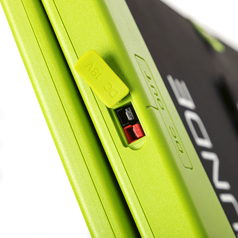 WATTSTUNDE® 100 W SolarBuddy Solar Bag WS100SB with Direct USB Connection